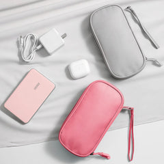 Personalized custom-made printed storage bag, double zipped travel cable storage bag, used for storing USB C cables, mobile power banks and headphones.