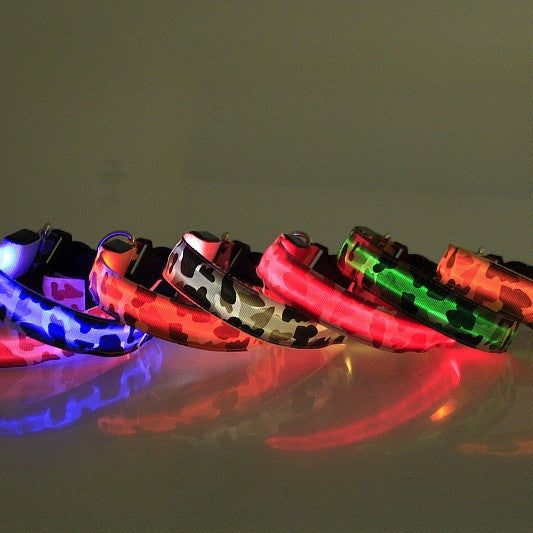 LED Camo Light Up Dog Collar, Glowing Safety Collar for Night Walking, Adjustable Nylon Pet Collar for Small Medium Large Dogs