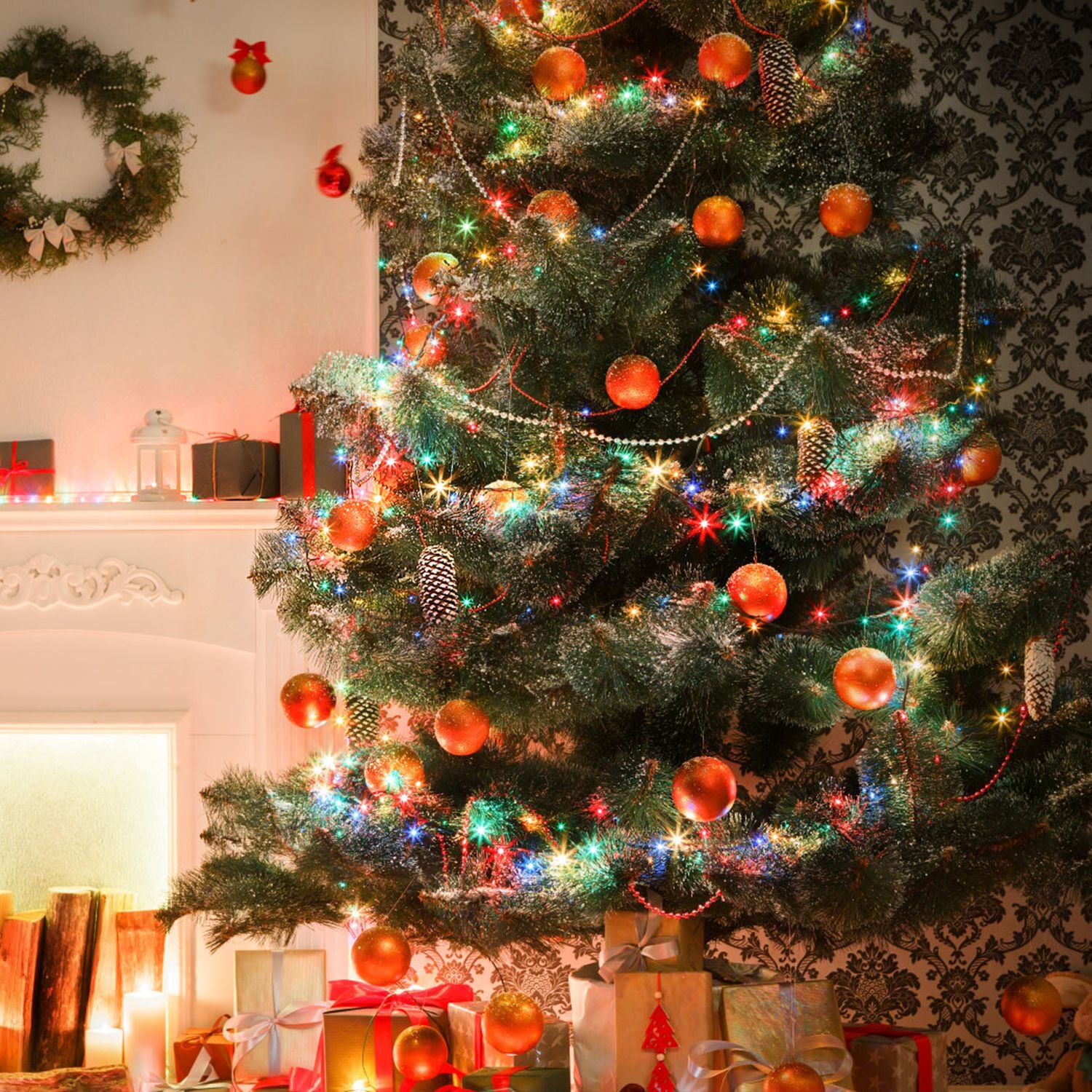 330FT 1000LED String Lights Outdoor Christmas Decoration Lights with Remote IP44 Waterproof 8 Lighting Modes 8 Brightness Timer Plug In Fairy Light Xm