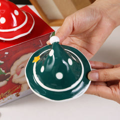 Santa Claus mug gift set - Includes a Christmas hat lid and tree-shaped spoon, with a gift box with a bag (3-piece set)