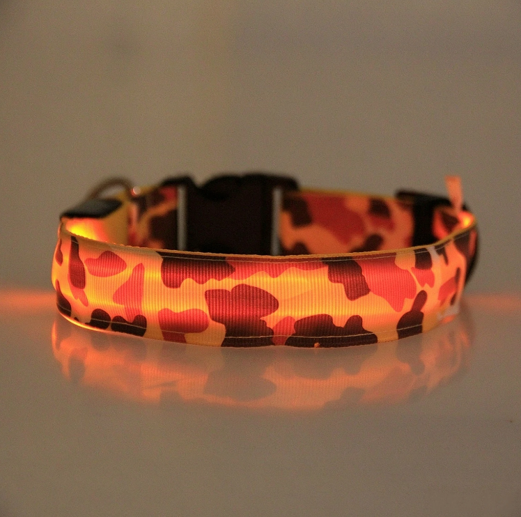 LED Camo Light Up Dog Collar, Glowing Safety Collar for Night Walking, Adjustable Nylon Pet Collar for Small Medium Large Dogs