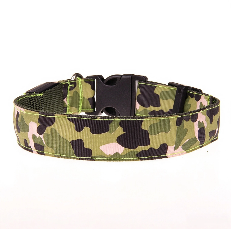 LED Camo Light Up Dog Collar, Glowing Safety Collar for Night Walking, Adjustable Nylon Pet Collar for Small Medium Large Dogs