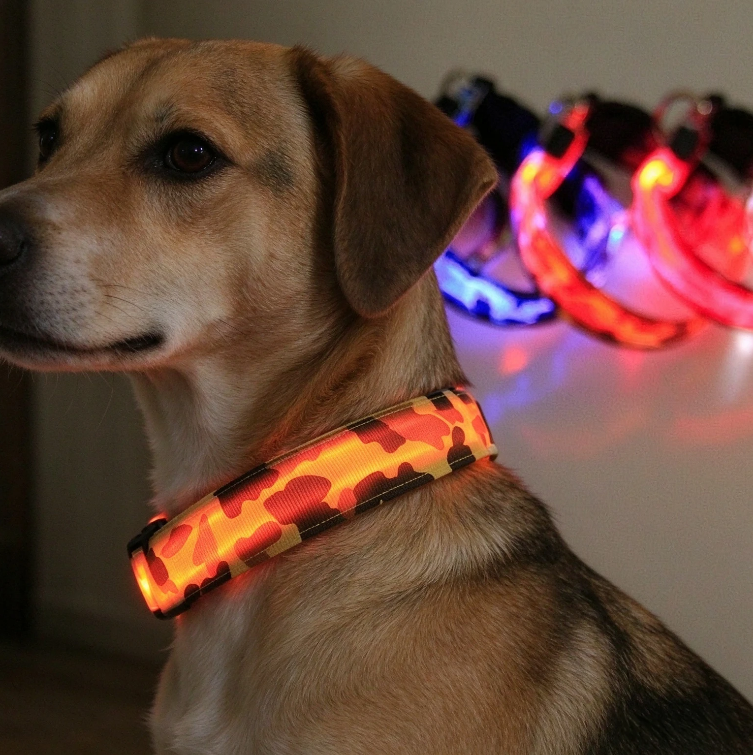 LED Camo Light Up Dog Collar, Glowing Safety Collar for Night Walking, Adjustable Nylon Pet Collar for Small Medium Large Dogs