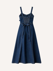 Denim dress with a cinched waist and a bow