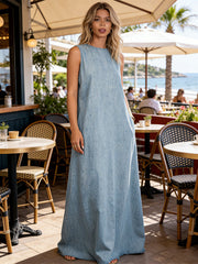 Mom's gift: a plus-size denim dress with a backless design