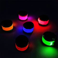 LED Clapping Bracelet - Light-emitting wristband, a must-have for creating an atmosphere