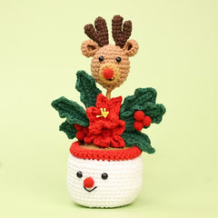 Hand Crochet Christmas Potted Ornaments, Cute Knitted Santa, Reindeer & Christmas Tree Tabletop Decor, Handmade Wool Figurine for Xmas Desktop Decoration, Holiday Gift