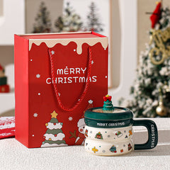 Santa Lid Christmas Mug – Ceramic Holiday Cocoa Cup That Comes Ready to Gift