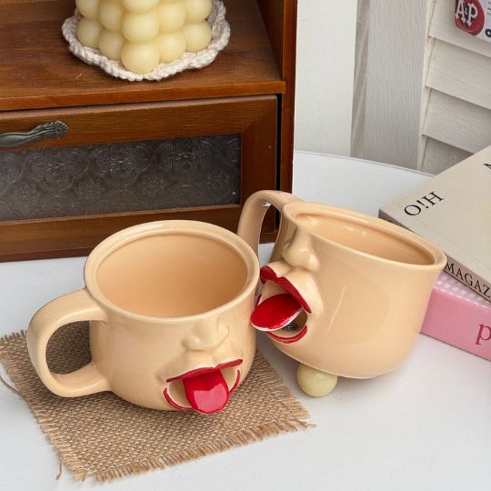 Funny Face Tongue Mug - product photo 4